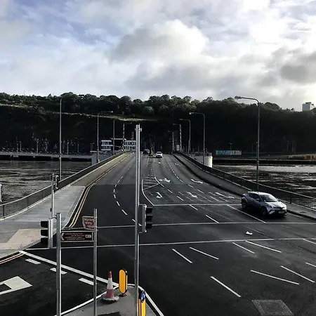 Bridge View واتيرفورد